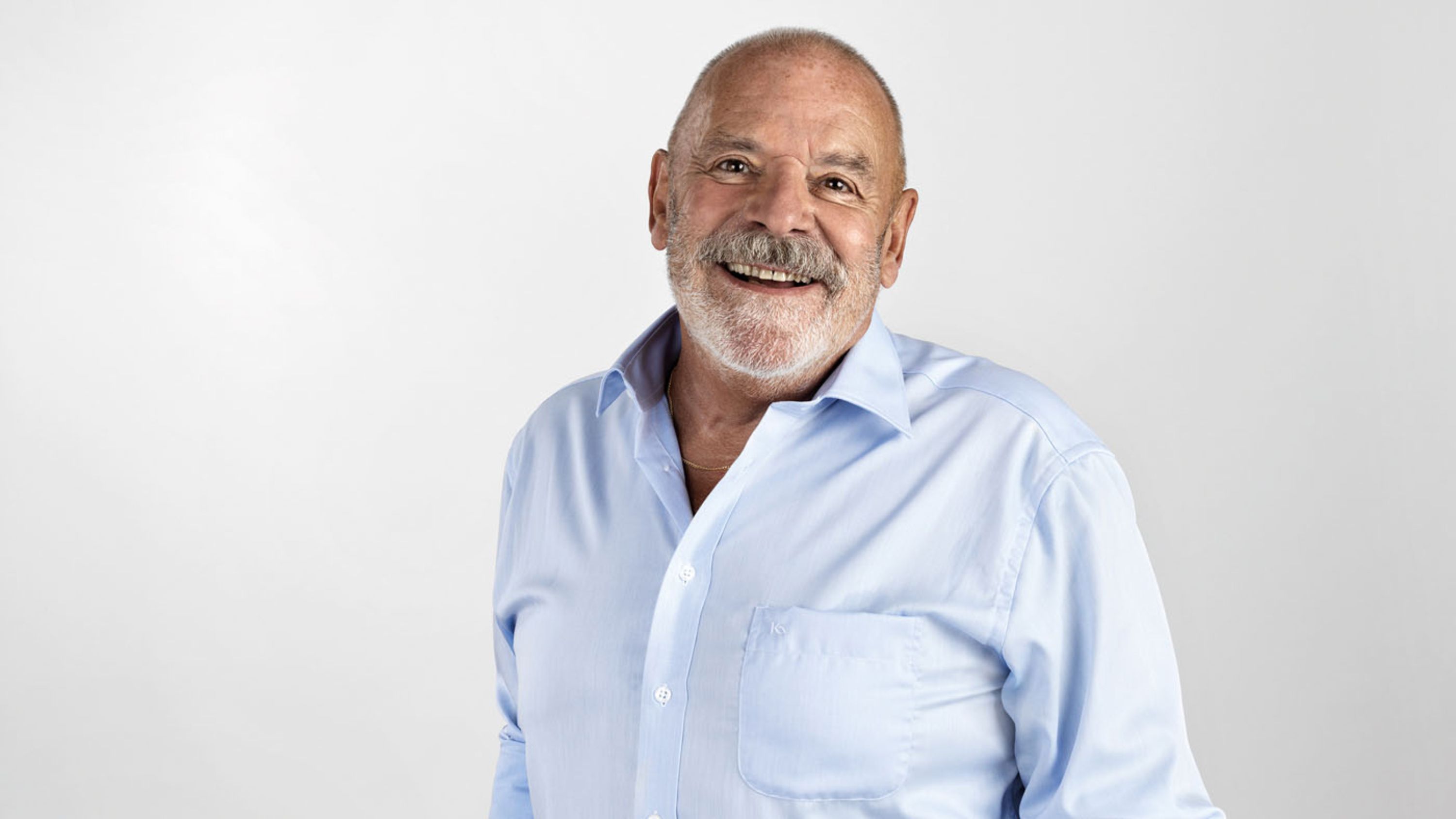 Senior Bart vorne